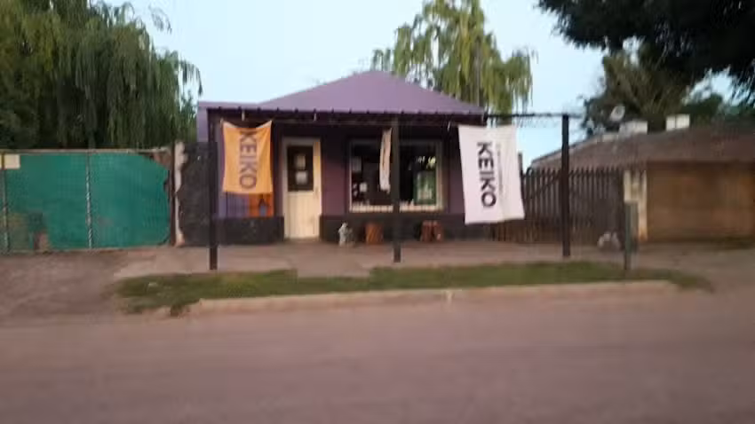 Cl&iacute;nica Veteninaria &ldquo;Huellas&rdquo;