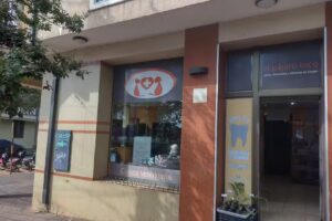 Clinica Veterinaria, Pajaro loco, Obera