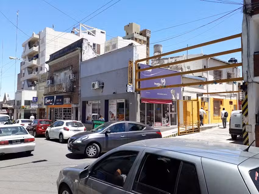 Instituto Veterinario Dr. Etienot