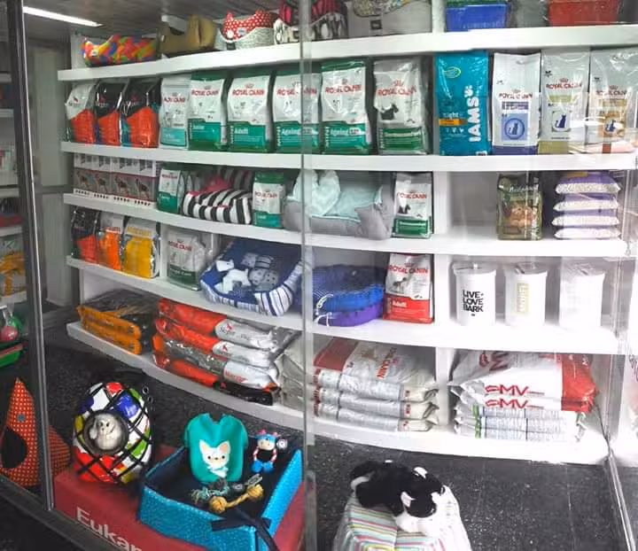 Veterinaria Dr. Albaro Fern&aacute;ndez.Cl&iacute;nica de Animales de Compa&ntilde;&iacute;a.