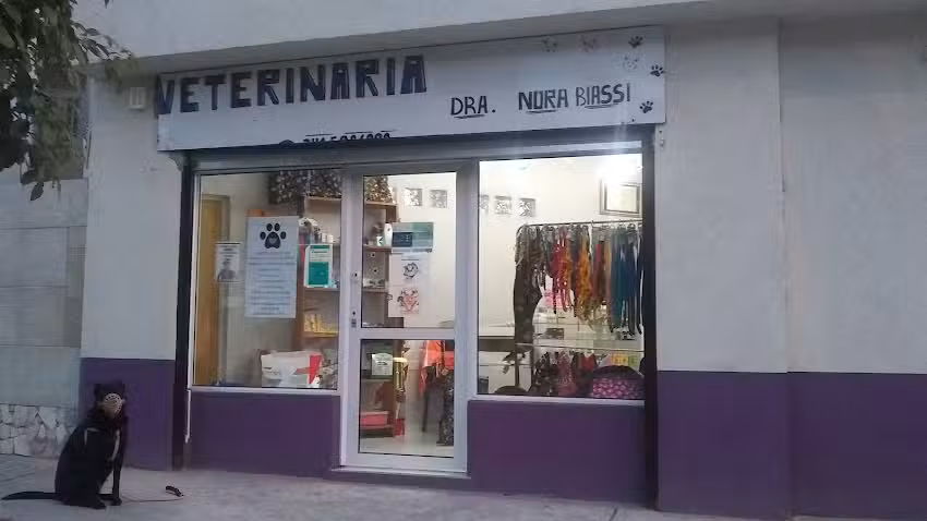 Veterinaria El Siames, Dra. Nora Biassi