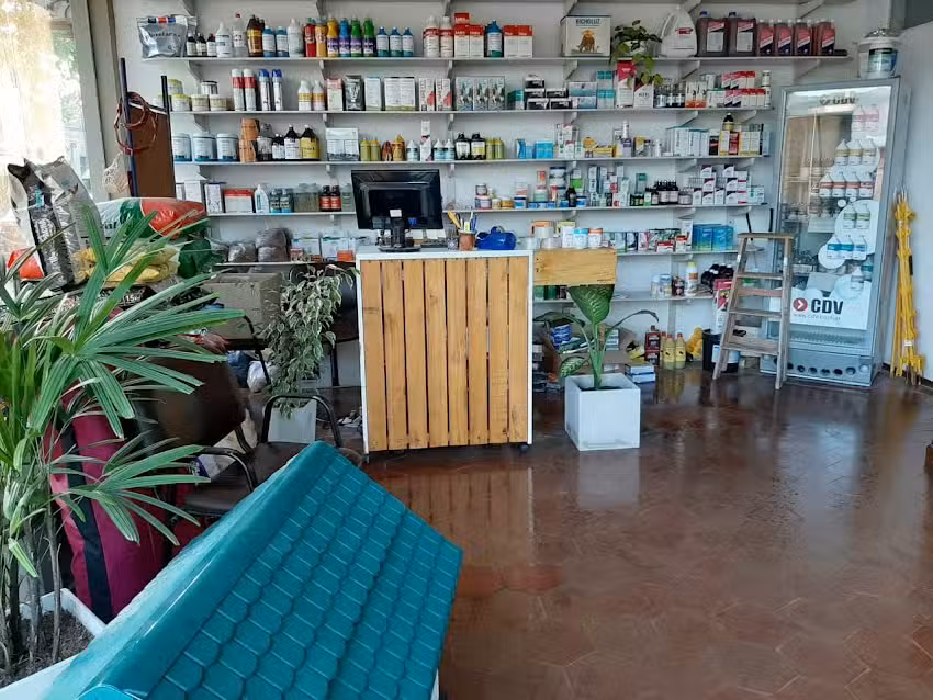 Veterinaria Esquina de Campo Vidal