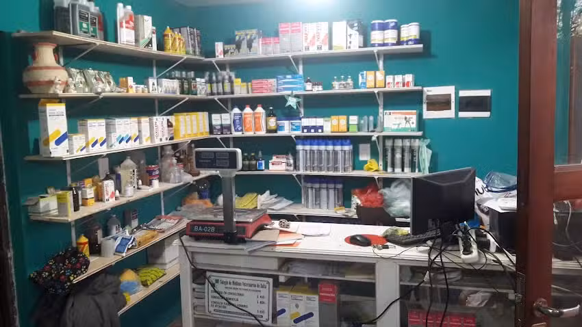 VETERINARIA LA HUELLA