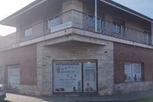 Vetexoticos. Dra. Paula Kroh y Dr. Javier Settembrini. Ex&oacute;ticos, caninos y felinos. Microchips. Con turnos.